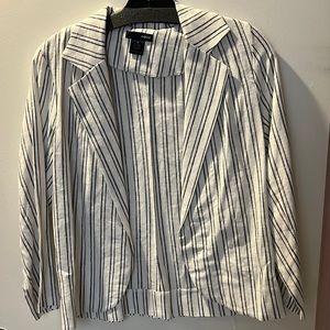White and navy striped blazer never worn size M